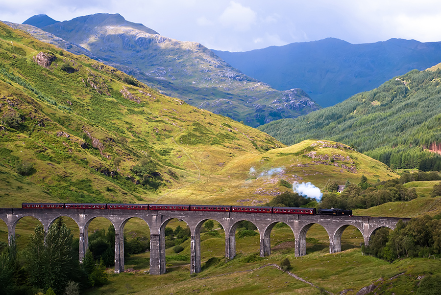 viaducto-glennfin-y-jacobite-steam-train