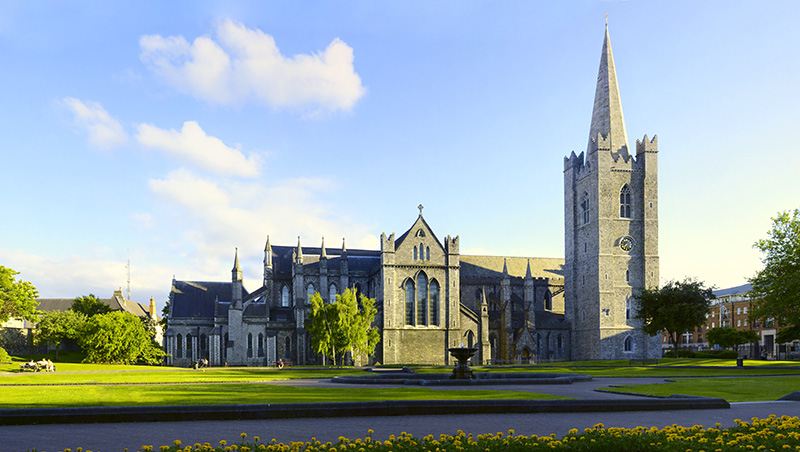 Read more about the article Les abbayes d’Ecosse et les monastères les plus célèbres du pays